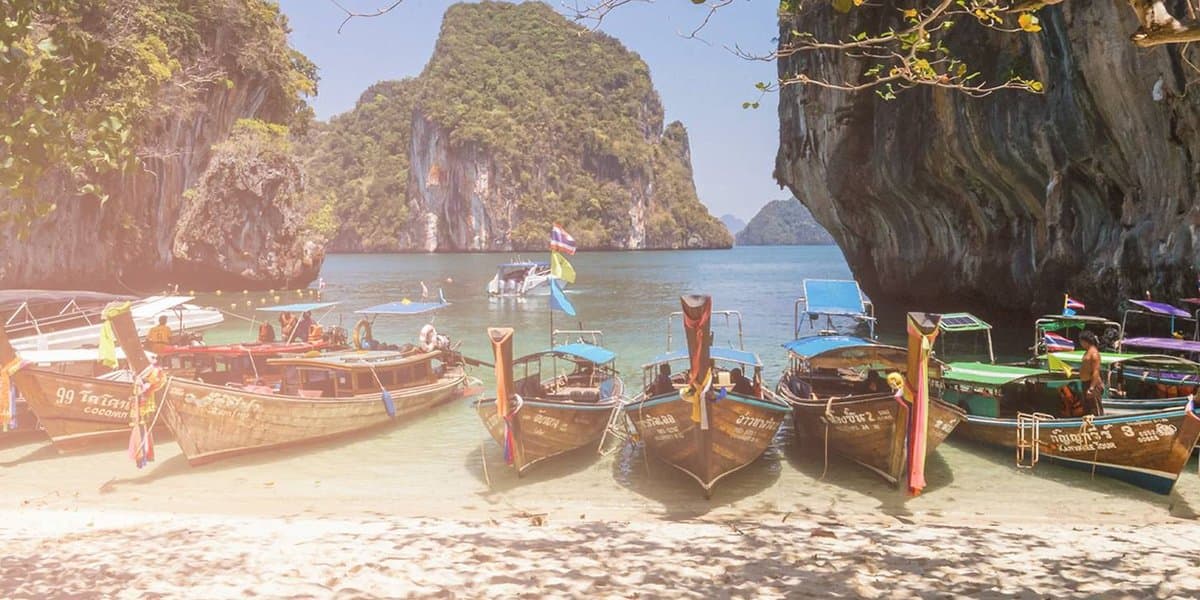 When is the best time to travel to Thailand?